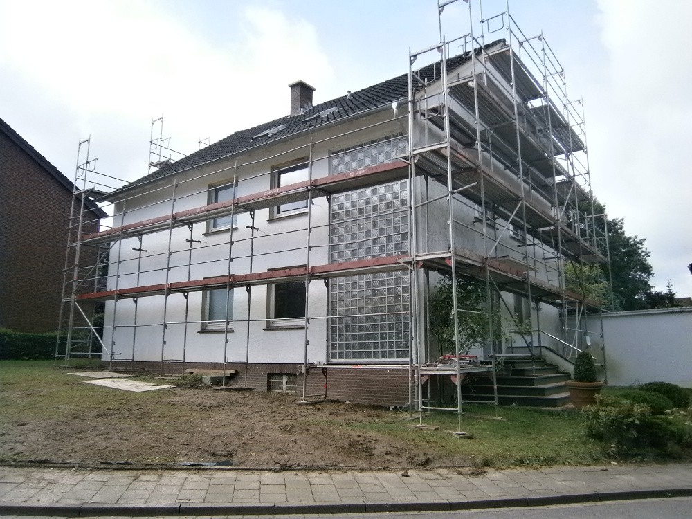 Sanierung und Umbau eines 2-Familienhauses in OS